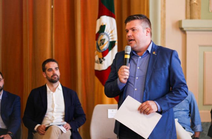 Famurs apresenta prioridades ao governador Eduardo Leite
