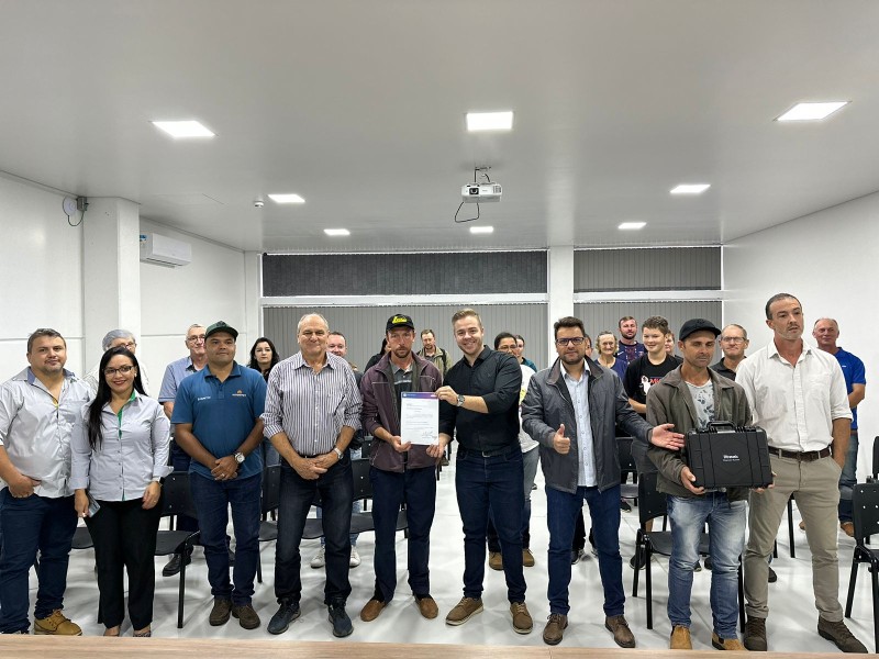 Prefeitura de Agudo realiza entrega de ultrassom para produtores vinculados ao Pró-Leite